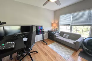 23052 Fontwell Square, Sterling, VA 20166 - Photo 23
