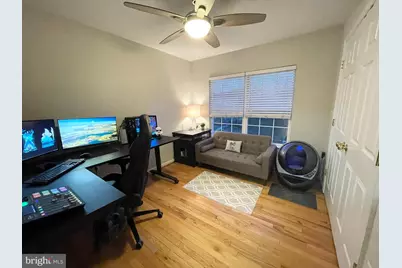 23052 Fontwell Square, Sterling, VA 20166 - Photo 25