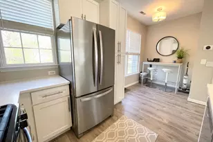 23052 Fontwell Square, Sterling, VA 20166 - Photo 11
