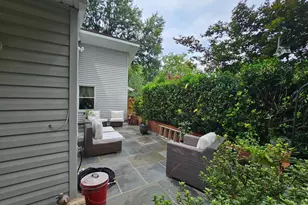 113 Newbury Pl, Sterling, VA 20164 - Photo 11
