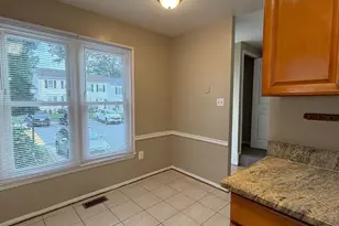 1003 Marsden Ct, Sterling, VA 20164 - Photo 7