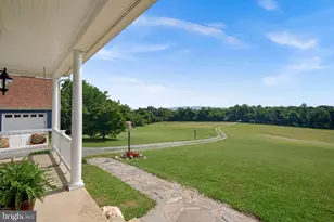 12179 Enfield Ln, Lovettsville, VA 20180 - Photo 3