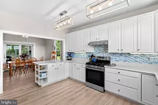 12179 Enfield Ln, Lovettsville, VA 20180 - Photo 21