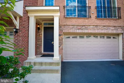 23736 Hopewell Manor Terrace, Ashburn, VA 20148 - Photo 9