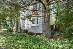 2 Quincy Ct, Sterling, VA 20165 - Photo 1