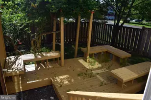 2 Quincy Ct, Sterling, VA 20165 - Photo 15