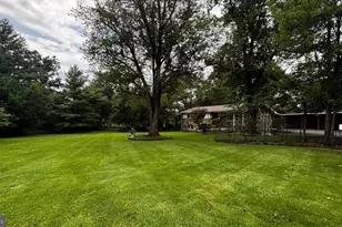 25339 Rainbow Ranch Ln, Chantilly, VA 20152 - Photo 3