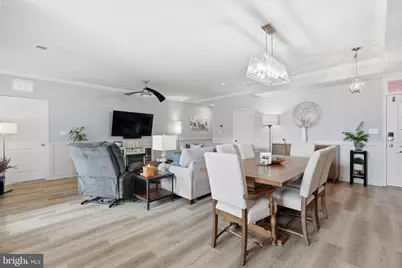23315 Milltown Knoll Square #102, Ashburn, VA 20148 - Photo 5