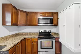 1402 N Amelia St, Sterling, VA 20164 - Photo 13
