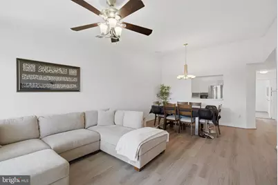 20586 Cornstalk Terrace #302, Ashburn, VA 20147 - Photo 5