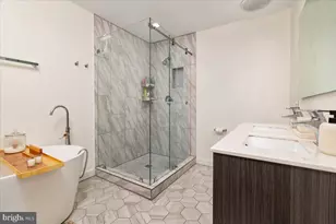 21226 Hedgerow Terrace, Ashburn, VA 20147 - Photo 19