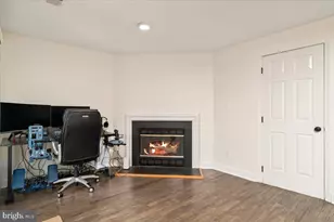 21226 Hedgerow Terrace, Ashburn, VA 20147 - Photo 31