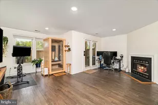 21226 Hedgerow Terrace, Ashburn, VA 20147 - Photo 29