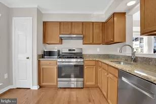 908 Smartts Ln NE, Leesburg, VA 20176 - Photo 5