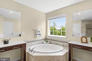 22800 Calderwood Ln, Brambleton, VA 20148 - Photo 31
