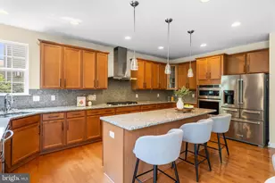 22800 Calderwood Ln, Brambleton, VA 20148 - Photo 9