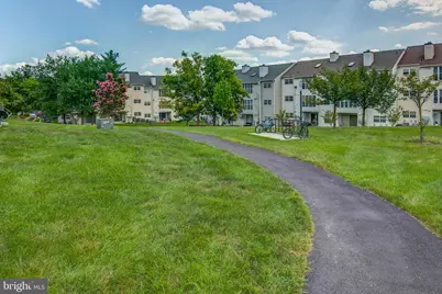 102 Prosperity Avenue SE #E, Leesburg, VA 20175 - Photo 3