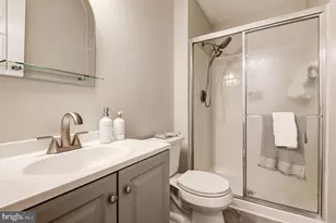 102 Prosperity Ave SE, Leesburg, VA 20175 - Photo 13