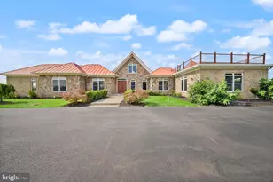 43093 Lucketts Rd, Leesburg, VA 20176 - Photo 3