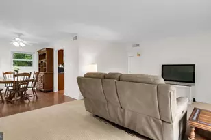 1115 S Dickenson Ave, Sterling, VA 20164 - Photo 23