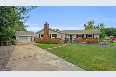 1115 S Dickenson Avenue, Sterling, VA 20164 - Photo 1