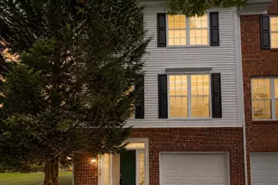 42840 Golf View Dr, Chantilly, VA 20152 - Photo 1