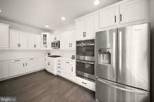 24921 Balmoral Glen Ct, Aldie, VA 20105 - Photo 5