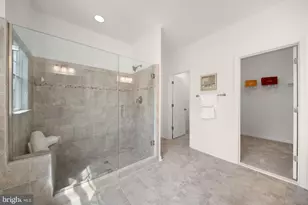 24921 Balmoral Glen Ct, Aldie, VA 20105 - Photo 11