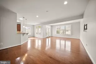 42532 Rowderbury Square, Chantilly, VA 20152 - Photo 17