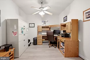 45539 Lakeside Dr, Sterling, VA 20165 - Photo 13