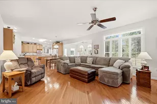 45539 Lakeside Dr, Sterling, VA 20165 - Photo 11