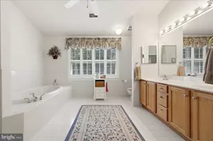 45539 Lakeside Dr, Sterling, VA 20165 - Photo 23