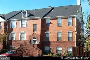 662 Gateway Dr SE, Leesburg, VA 20175 - Photo 1