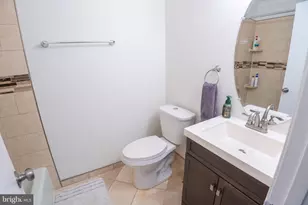 1018 Brixton Ct, Sterling, VA 20164 - Photo 11
