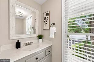 21291 Smokehouse Ct, Ashburn, VA 20147 - Photo 19