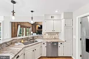 21291 Smokehouse Ct, Ashburn, VA 20147 - Photo 9