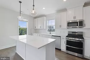 42623 Nubbins Ter, Ashburn, VA 20147 - Photo 9