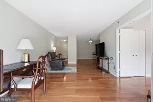 19385 Cypress Ridge Terrace, Leesburg, VA 20176 - Photo 13