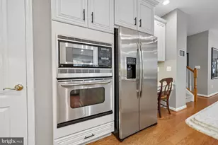 20255 Kiawah Island Dr, Ashburn, VA 20147 - Photo 13