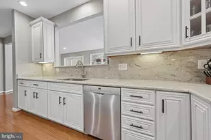20255 Kiawah Island Dr, Ashburn, VA 20147 - Photo 21
