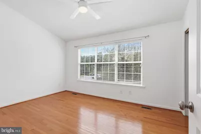 344 Stable View Terrace NE, Leesburg, VA 20176 - Photo 9