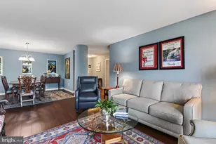 19385 Cypress Ridge Terrace, Leesburg, VA 20176 - Photo 5
