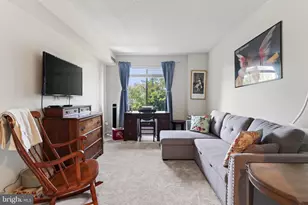19385 Cypress Ridge Terrace, Leesburg, VA 20176 - Photo 23