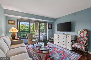 19385 Cypress Ridge Terrace, Leesburg, VA 20176 - Photo 3