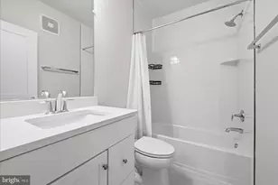 43728 Transit Sq, Ashburn, VA 20147 - Photo 9