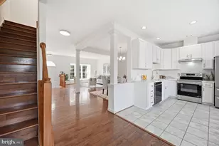 20966 Martingale Square, Sterling, VA 20165 - Photo 15