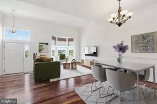 825 Bluefield Square NE, Leesburg, VA 20176 - Photo 5