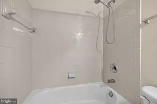 825 Bluefield Square NE, Leesburg, VA 20176 - Photo 21