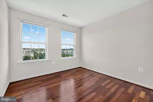 825 Bluefield Square NE, Leesburg, VA 20176 - Photo 29