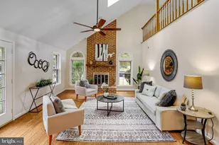 1 Byron Ct, Sterling, VA 20165 - Photo 17